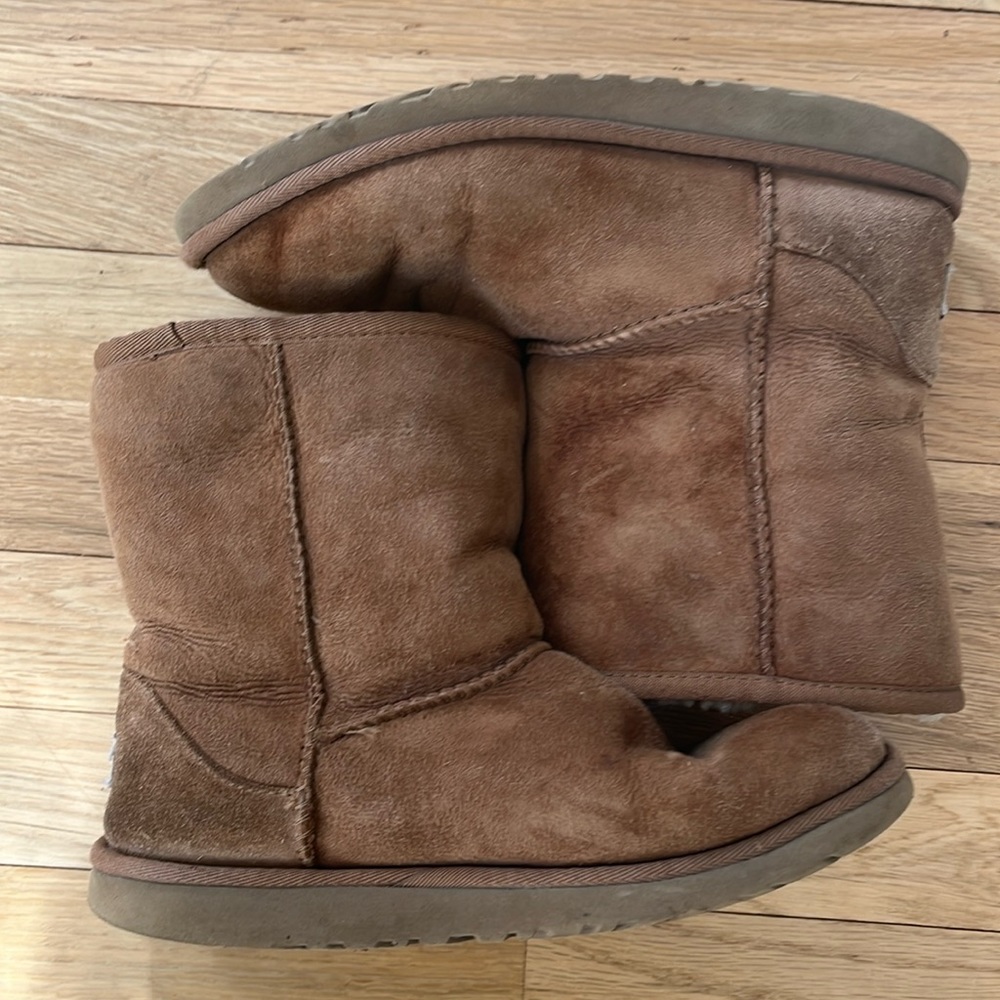 UGG Australia Tan Boots - Size 6 Big Kid